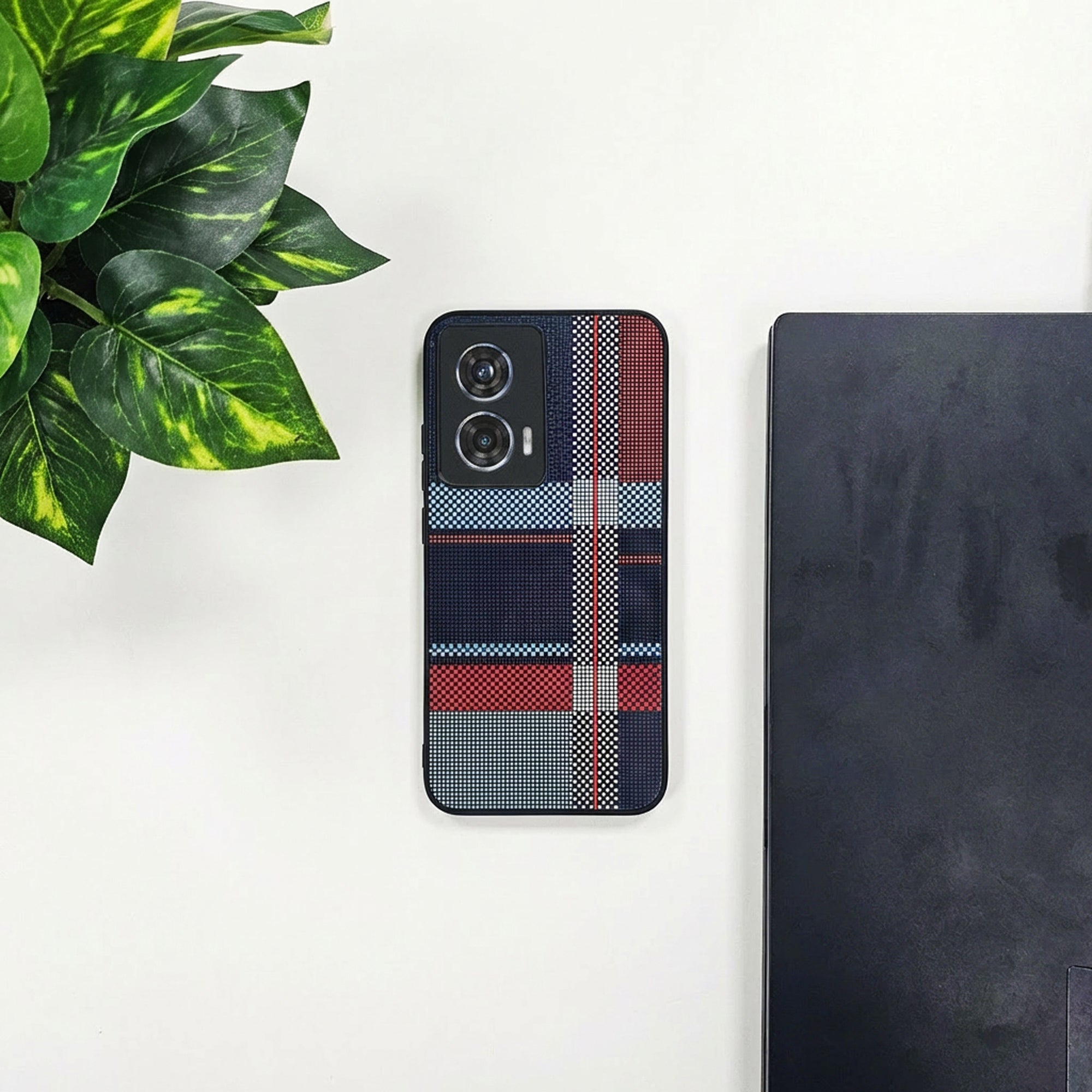 Motorola Edge 50 Fusion 5G Luxury Grid Pattern Glass Back Shockproof Case