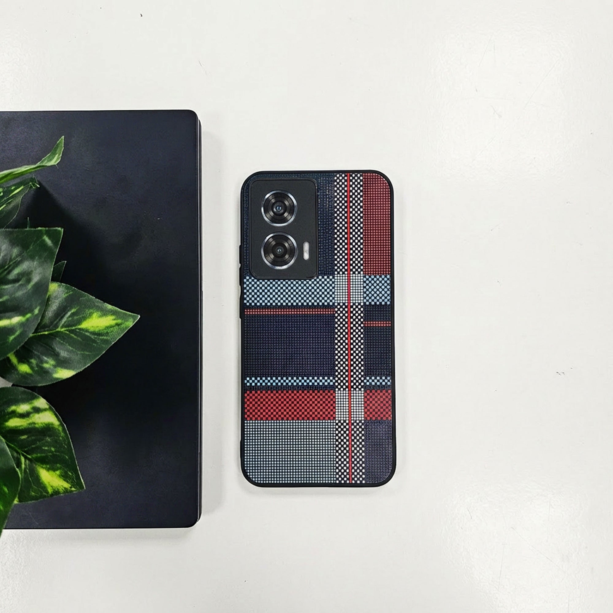 Motorola Edge 50 Fusion 5G Luxury Grid Pattern Glass Back Shockproof Case