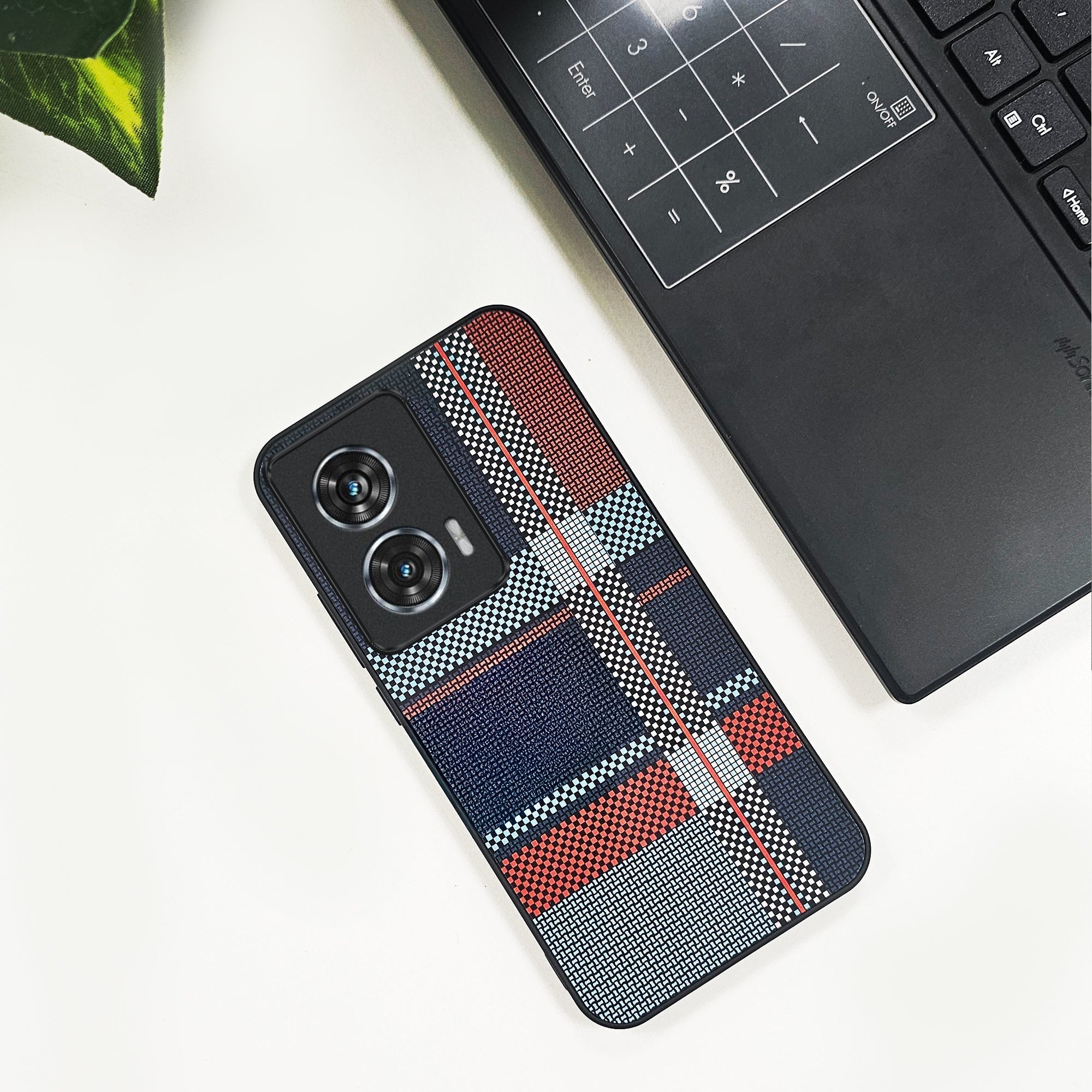Motorola Edge 50 Fusion 5G Luxury Grid Pattern Glass Back Shockproof Case